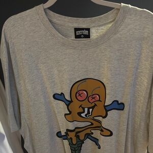 Icecream Gray Short Sleeve Tee with Playful Cartoon Design